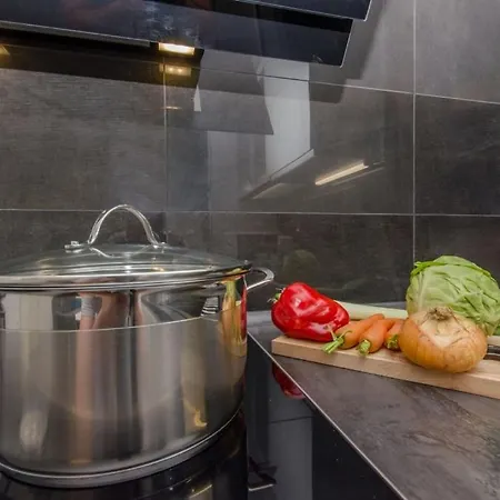 Apartman Emil Διαμέρισμα *