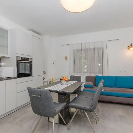 Apartman Emil *